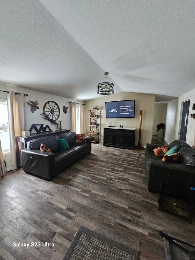 Photo - 47 Monarch Dr