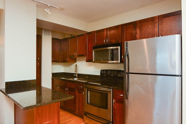 Photo - 4180 N Marine Dr Unidad 908