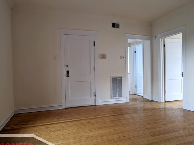 Photo - 3042 W Wellington Ave Unit 2