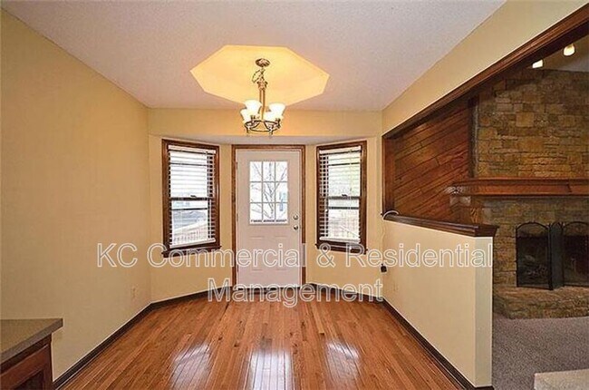 Photo - 1524 NE 99th St