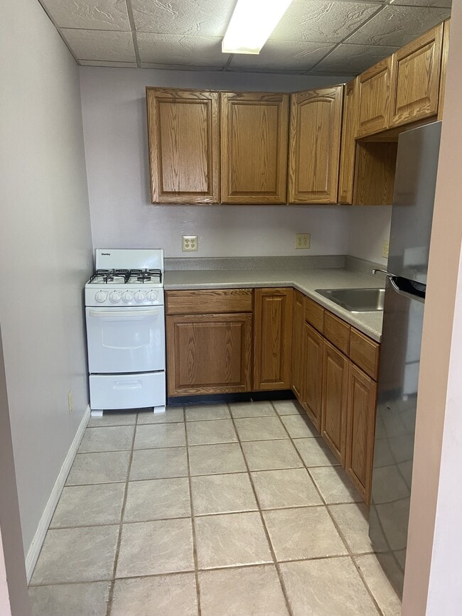 Photo - 142 W Pearl St