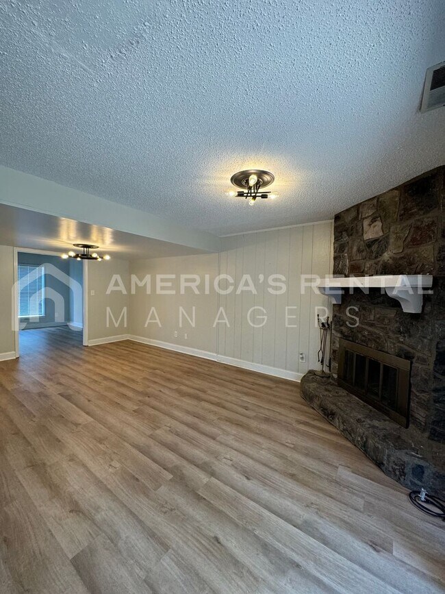 Photo - Townhome available in Pelham! Available to View with 48 Hour Notice!!!