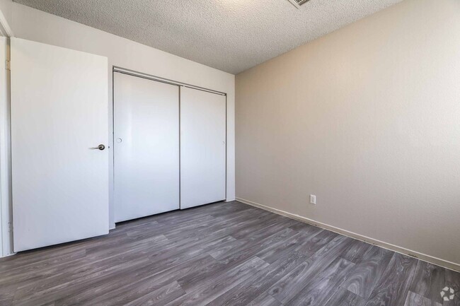 Building Photo - 419 N 15th St Unit 419 15th Street #4 Rental