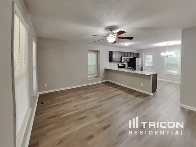 Photo - 1413 Amber Acres Ln