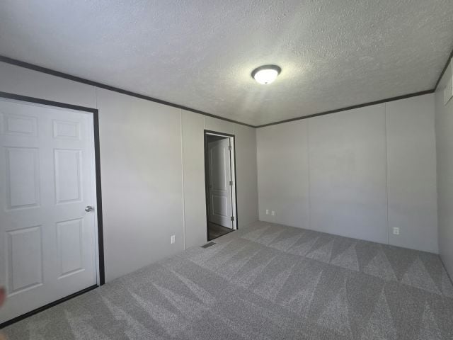 Photo - 433 Warbler Ln