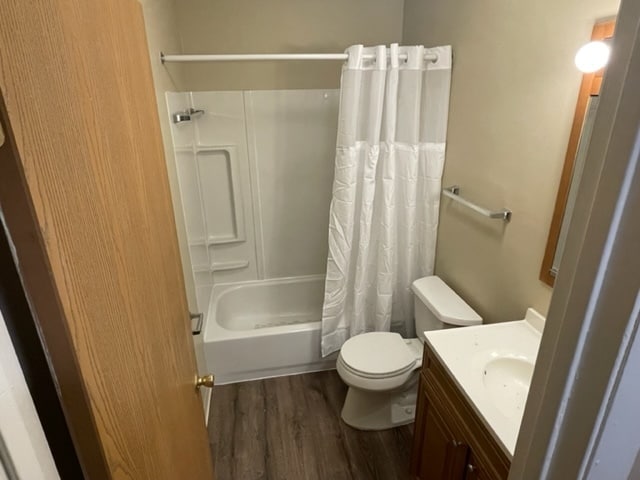 Photo - Carla Apartments