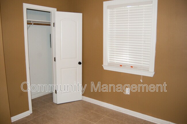 Photo - 16678 S Amite Dr