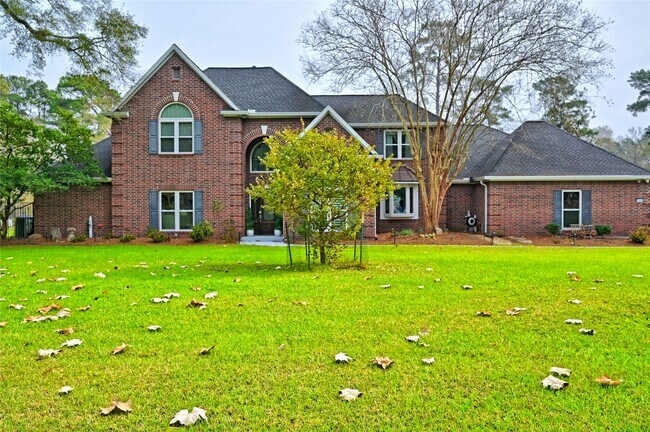 15461 Bedford Ln
