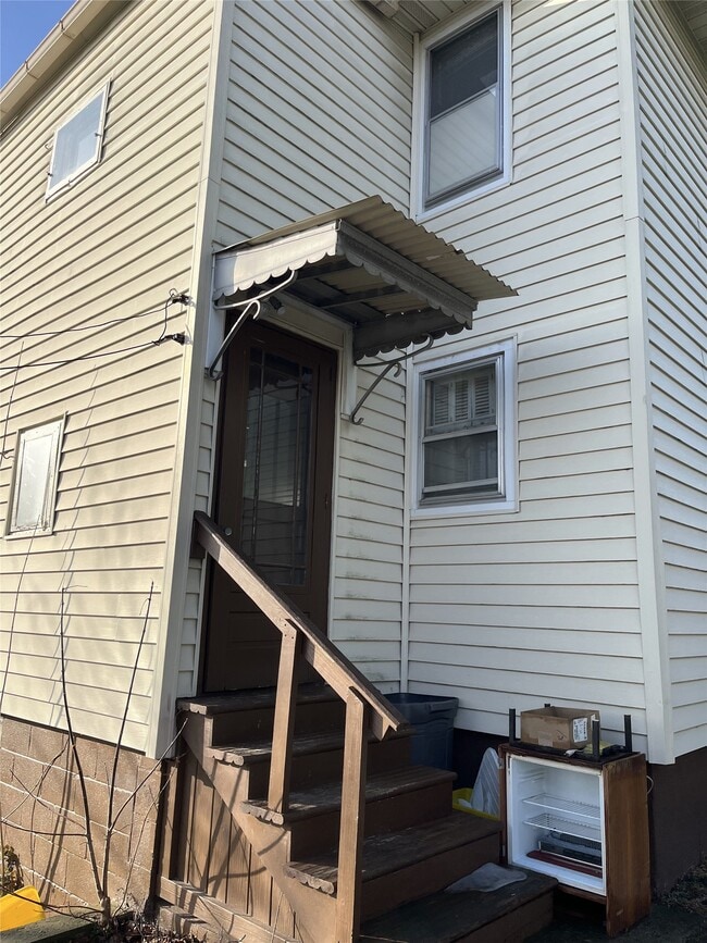 Photo - 124 Squires Ave Unit 2