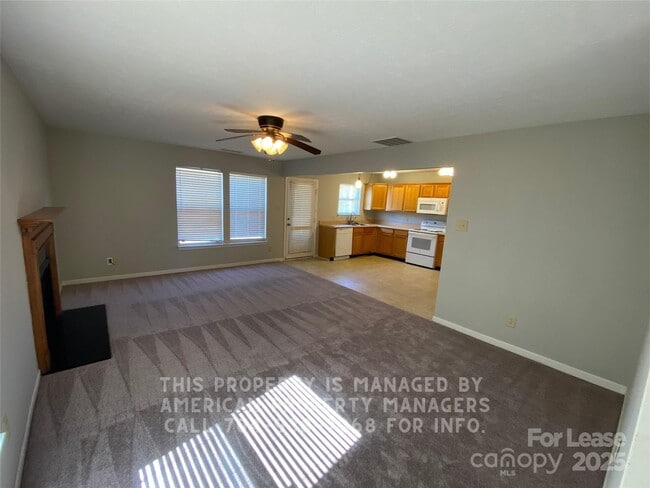 Photo - 1596 Matthew Allen Cir