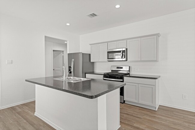 Photo - 5710 Sycamore Glen Dr