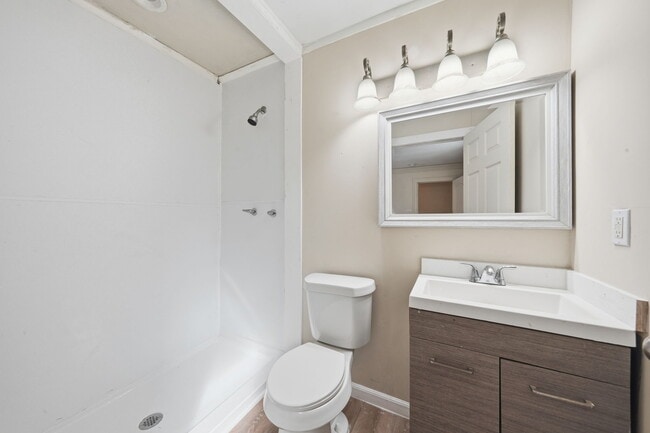 Building Photo - NA - "141 Ambroise St"