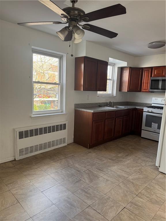 Building Photo - 660 E 58th St Unit 2