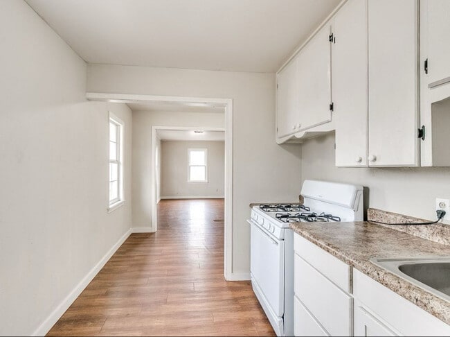 Photo - 7402 SE 15th St