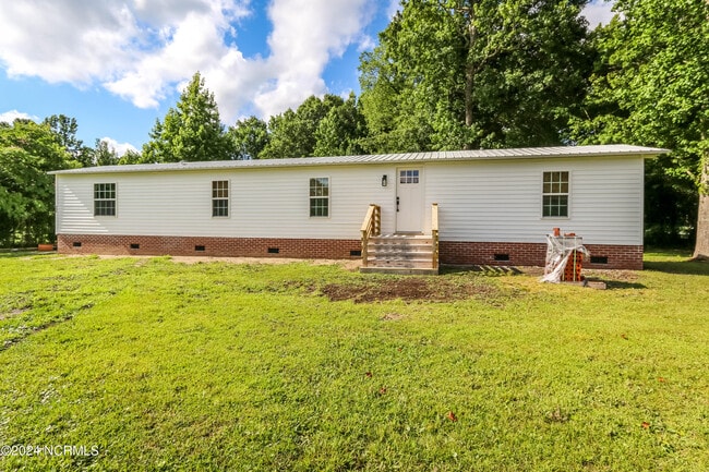 Photo - 502 E Branch Dr