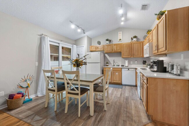 Photo - 20 Pearl St Unit ID1281957P