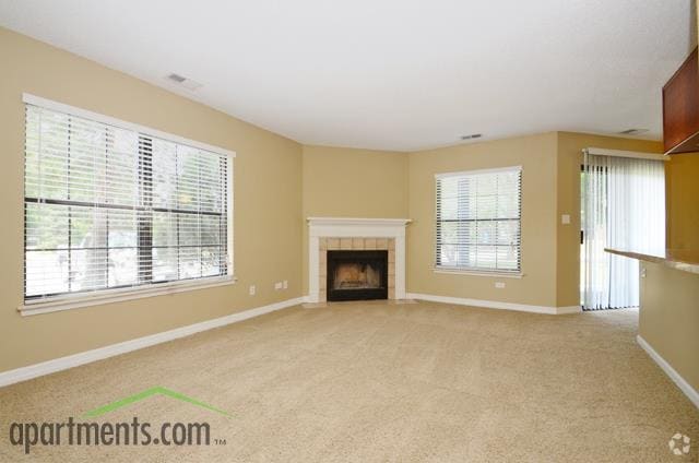 Living Room - The Pointe Apartments