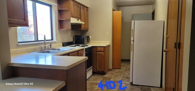 Photo - 410 6th St Unit 410 6th Street Apt2