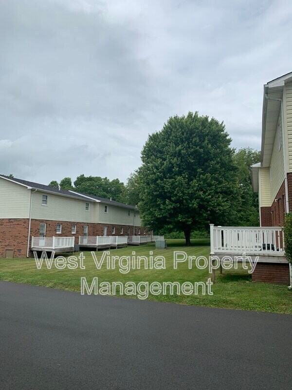 Photo - 143 Cardinal Wy