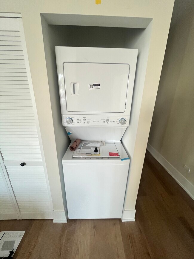 Photo - 2129 W 18th Pl Unit 3