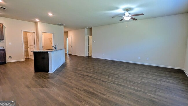 Photo - 965 Walnut Creek Cir