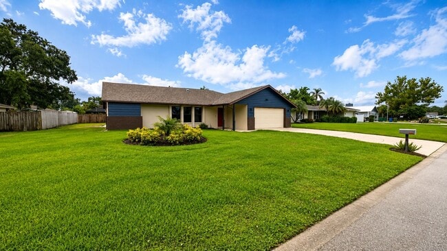 Photo - 1526 Georgetowne Ln