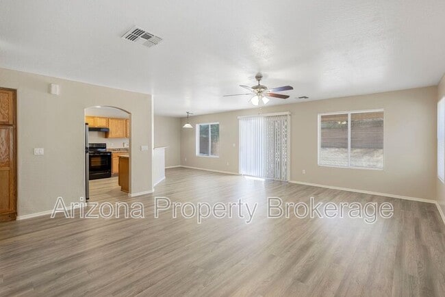 Photo - 31567 N Cactus Dr