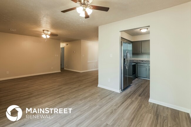 Photo - 9319 Forest Knoll Dr