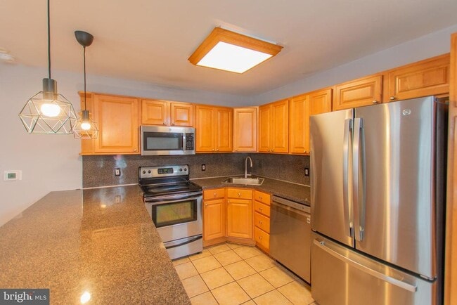 Photo - 152 Tree St