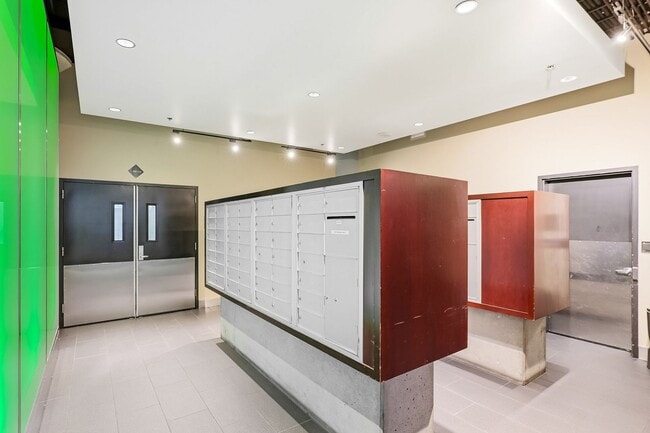 Photo - Available NOW!! Avenue Lofts Studio Unit 319