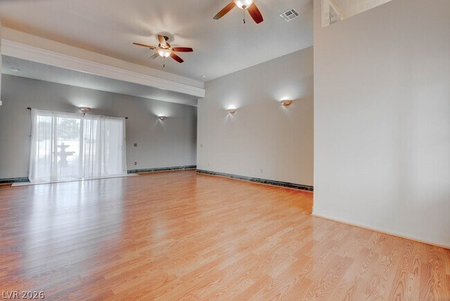 Photo - 4880 Dorrell Ln