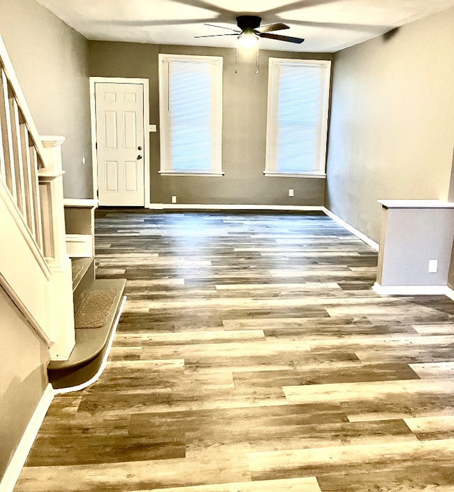 Photo - 1941 N Stanley St