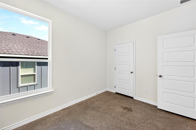 628 Pacific Crest Trl