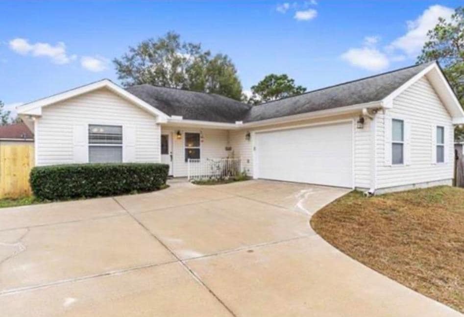 Photo - 15 Loblolly Cir House