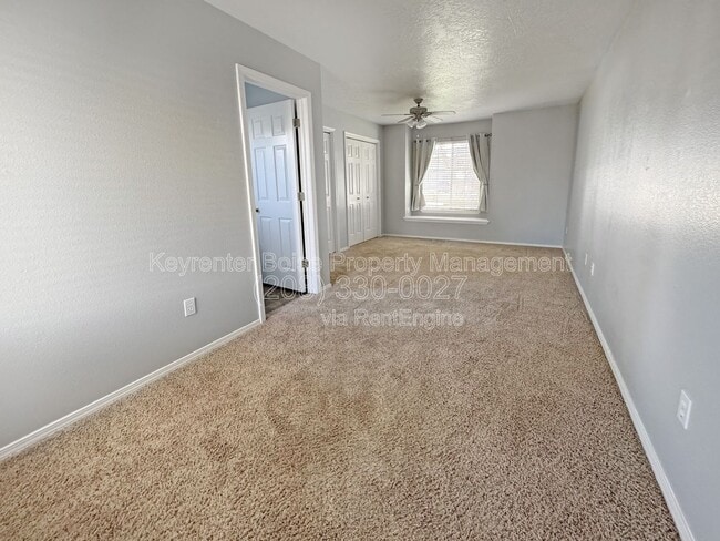 Photo - 534 Seasons Ct