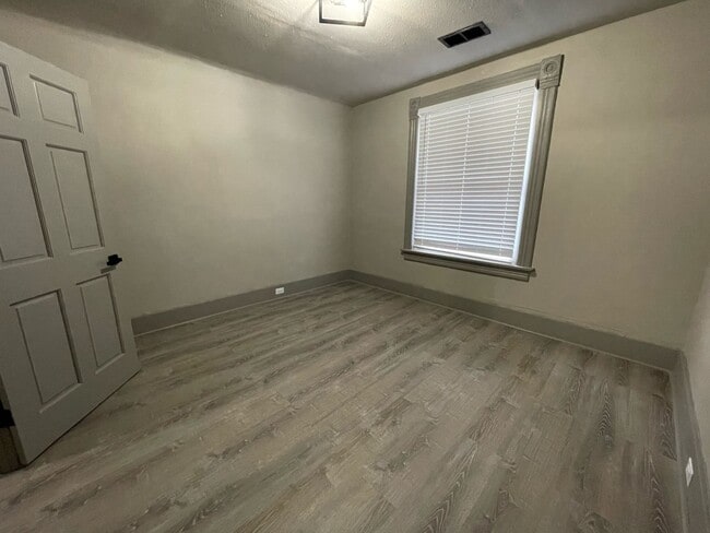 Photo - 2844-A N 2nd St Unit 2844A N 2nd St (upper)