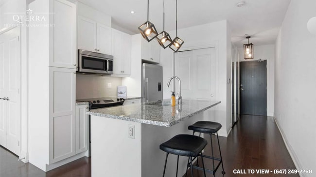 Photo - 15277 Yonge St Unit 408B-15277 Yonge St, Aurora, Ontario