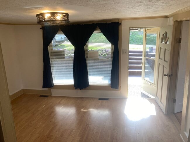 Front room - 84 Chestnut Ln