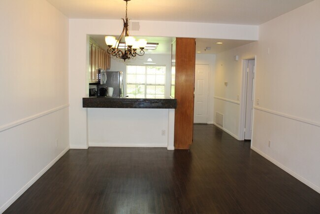 Photo - 415 Townsquare Ln Unit 127