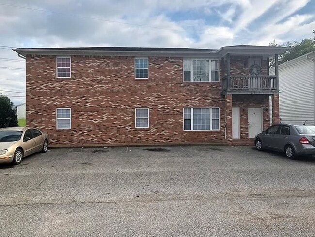 Building Photo - 00504 Unit A