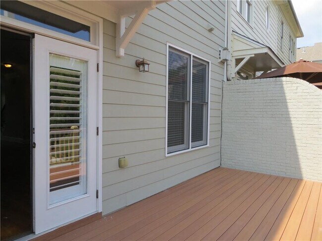 Photo - 131 W Ridge Way