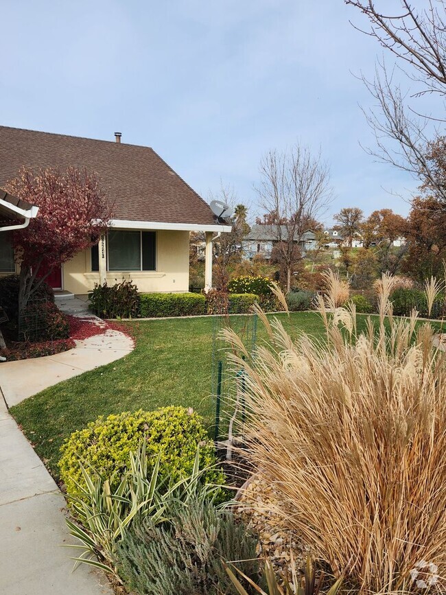 Building Photo - Beautiful house in cul-de-sac