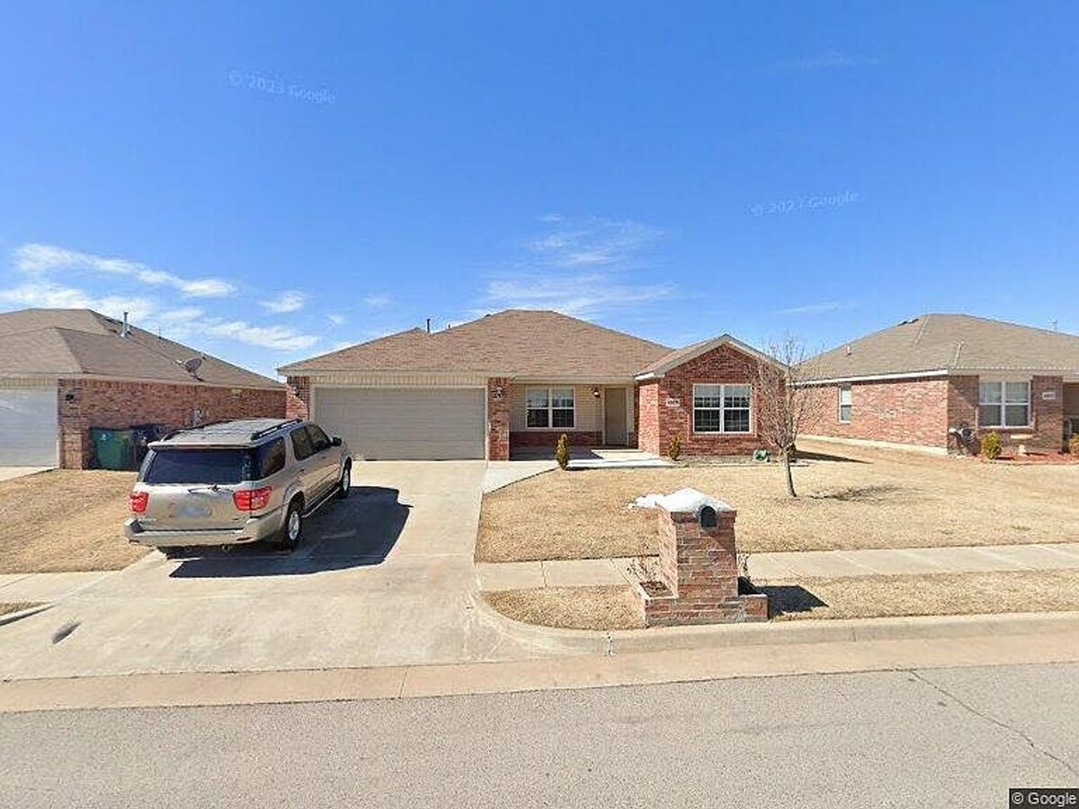 Spacious 4-Bed 2-Bath Oasis in Oklahoma City - Spacious 4-Bed 2-Bath Oasis in Oklahoma City House