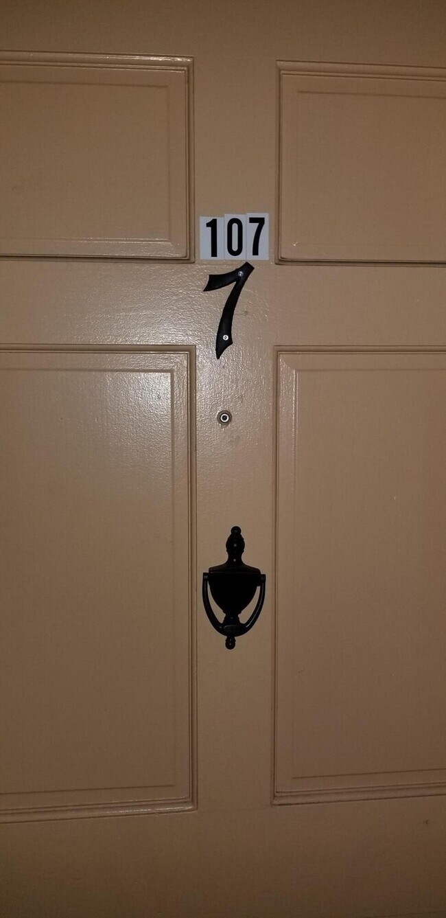 Photo - 1600 S N St Unit 107