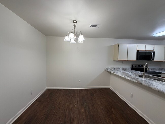 Photo - 601 N Gay St
