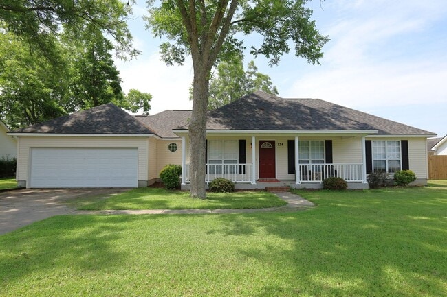 Building Photo - 134 Pecan St