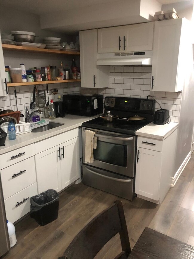 Photo - 30 Royal West Dr