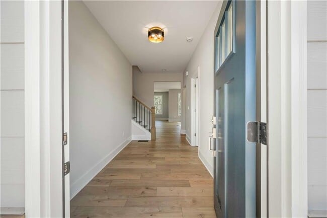 Photo - 126 Spaulding Ln