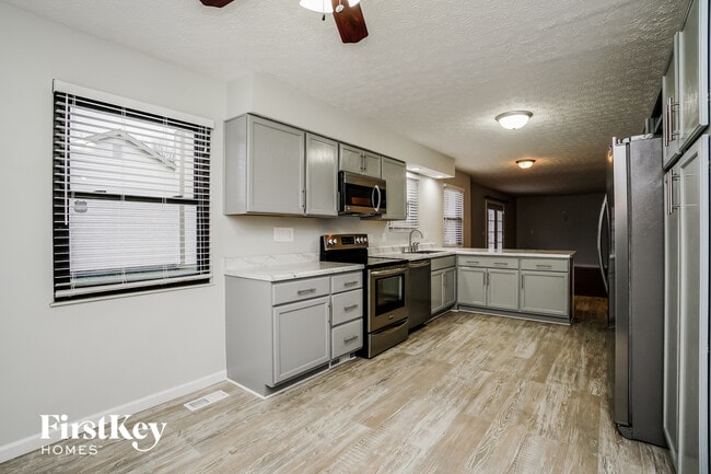 Photo - 659 Forestwood Dr