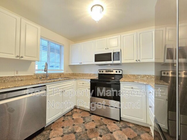 Photo - 23339 Cedar Way Unit Apt A303